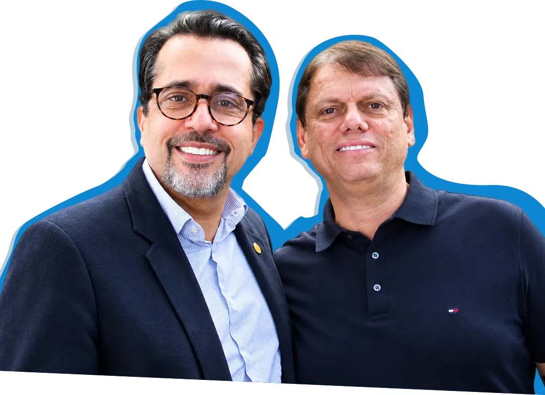 Dr. Elton ao lado de Tarcísio de Freitas